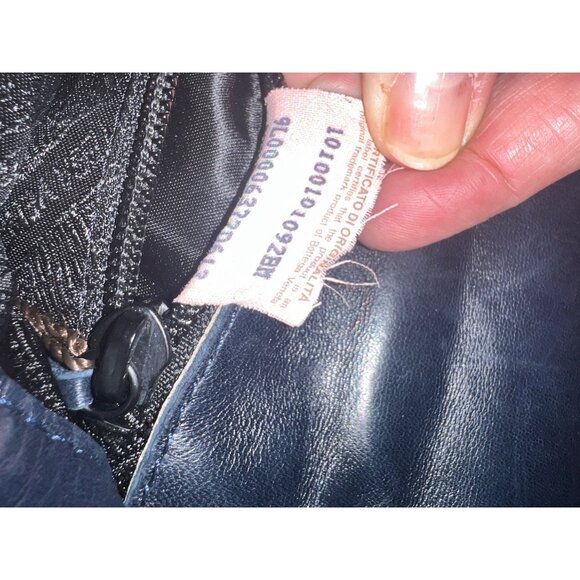 Bottega Veneta Intrecciato Navy Leather Two Way Bag - Picture 16 of 16